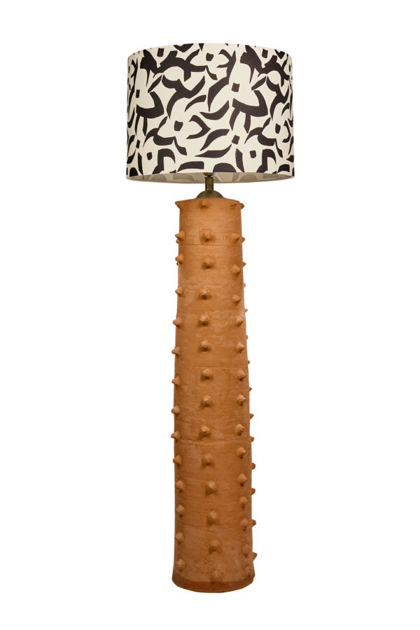 Lampe en terre cuite fabriquée à Marrakech. Création Elle'S Design